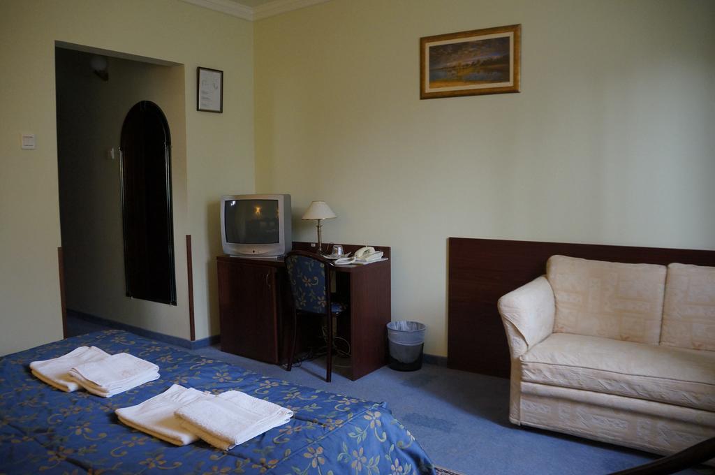 Kolibri Ξενοδοχείο Μίσκολτς Εξωτερικό φωτογραφία